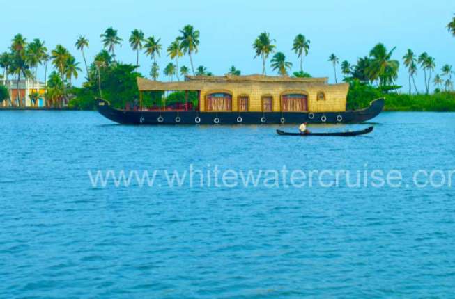 Kerala Backwater Boathouse Cruise