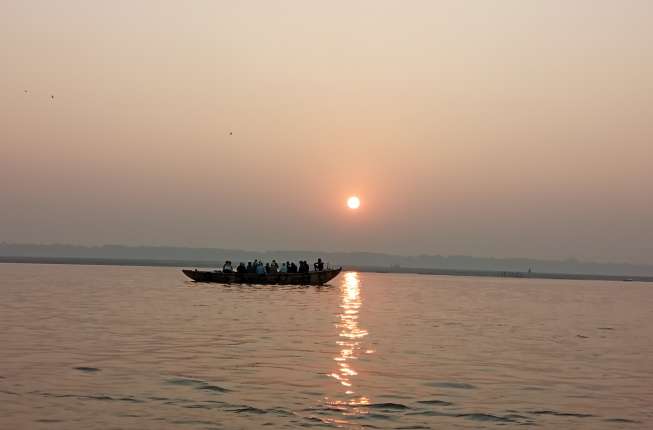 Sunrise boat tour in Varanasi