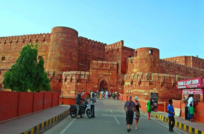 3-Days Luxury Agra-Jaipur Tour from Delhi includes,Hotel,Guide and Vehicle
