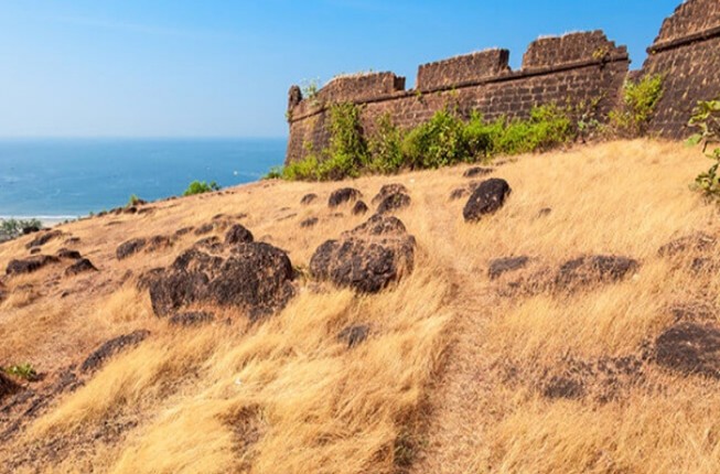 Defending The Indefensible Forts Of Goa Trail